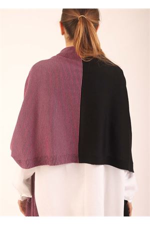 Stola caprese a righe fucsia e nere Art Tricot | STOLASTRISCEFUCSIA